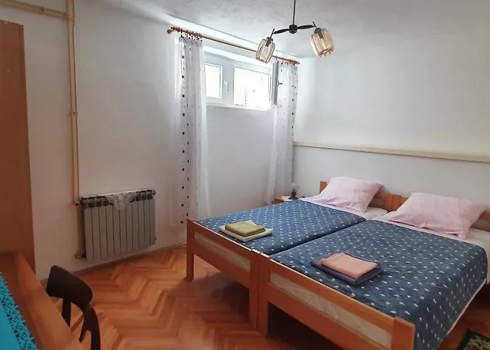 Juric - 4 An For 3 In The Center *